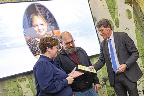 Overhandiging boekje ouders isabelle website